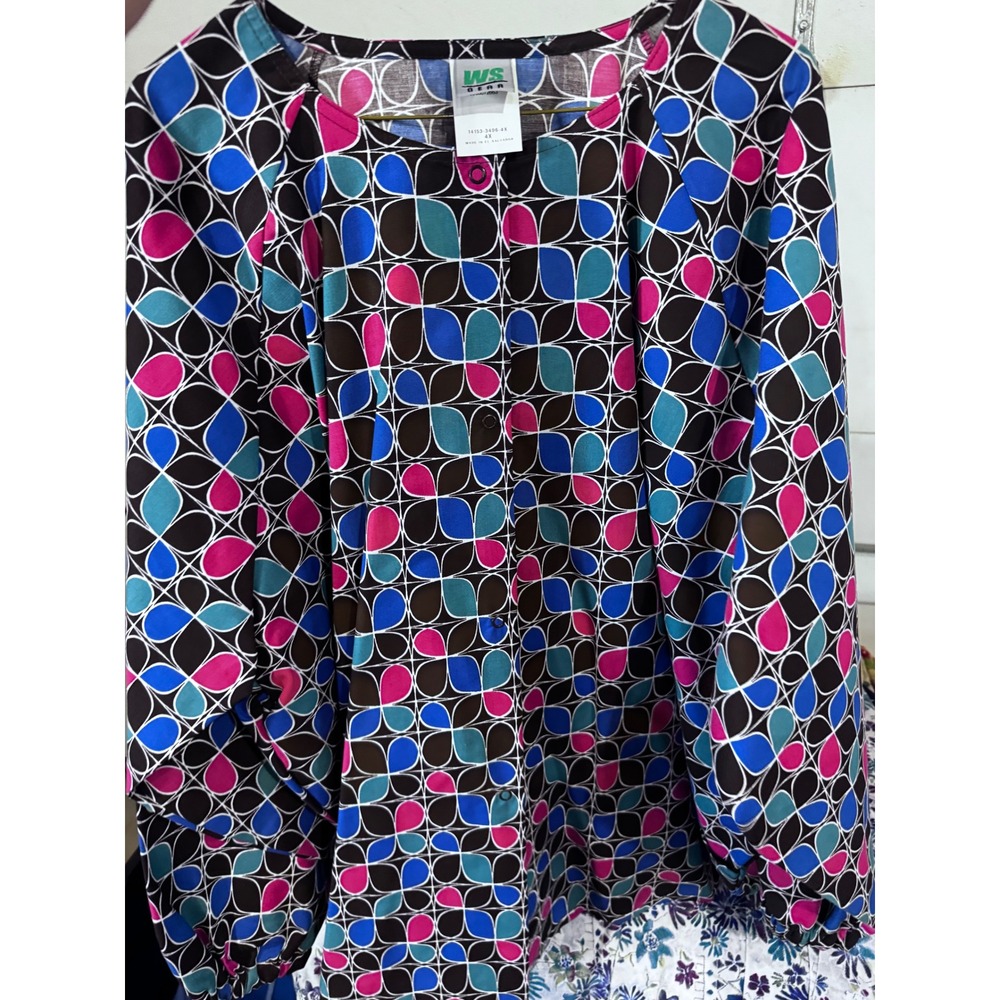 WS Gear Women 4X Scrub Jacket Geometric Petal Print Snap Front Medical Uniform
